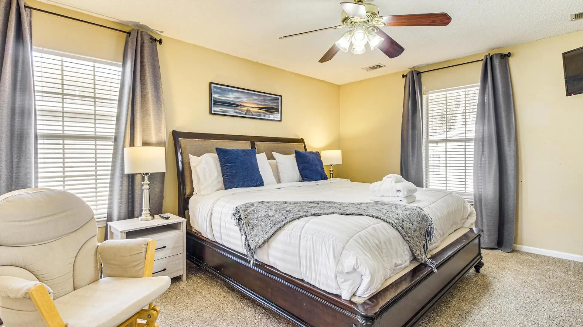 Holiday home 3 Mi To Hunter Army Airfield Home With Serene Deck Savannah United States